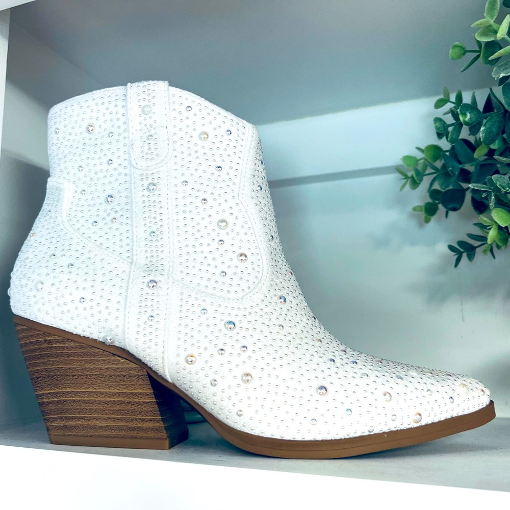 White pearl bootie